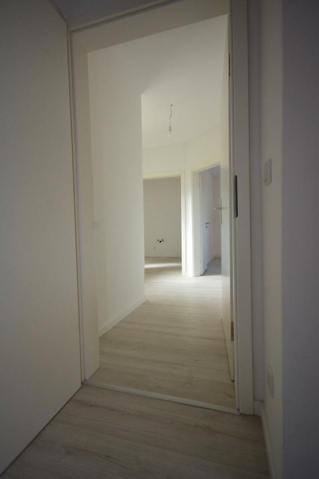 Große, frisch renovierte 2-Zi. Wohnung in Pirmasens zimmer