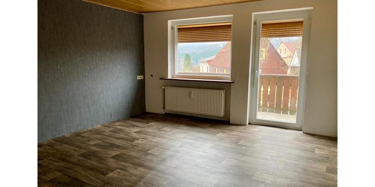 Etagenwohnung Hohenberg an der Eger - 3 Zimmer, 65 m&sup2;, 318&euro; | Angebot:26040542