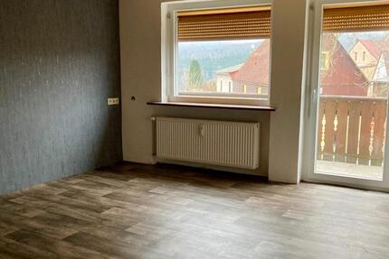 Wohnung Hohenberg an der Eger - 3 Zimmer, 65 m&sup2;, 318&euro; | Angebot:26040542