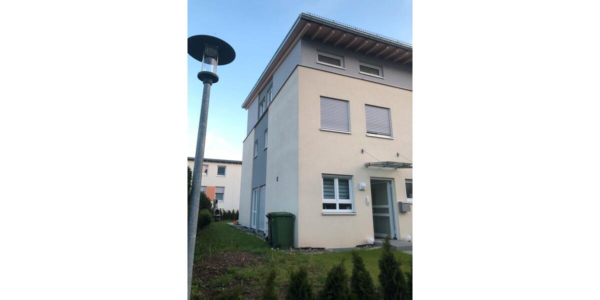 Maisonettenwohnung Villingen-Schwenningen Schwenningen - 5 Zimmer, 129 m&sup2;, 1.490&euro; | Angebot:24849107