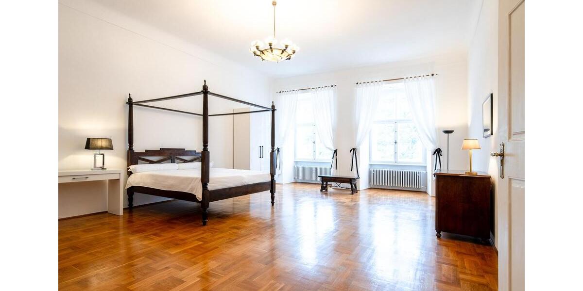 Elegante Altbauwohnung 3 zimmer