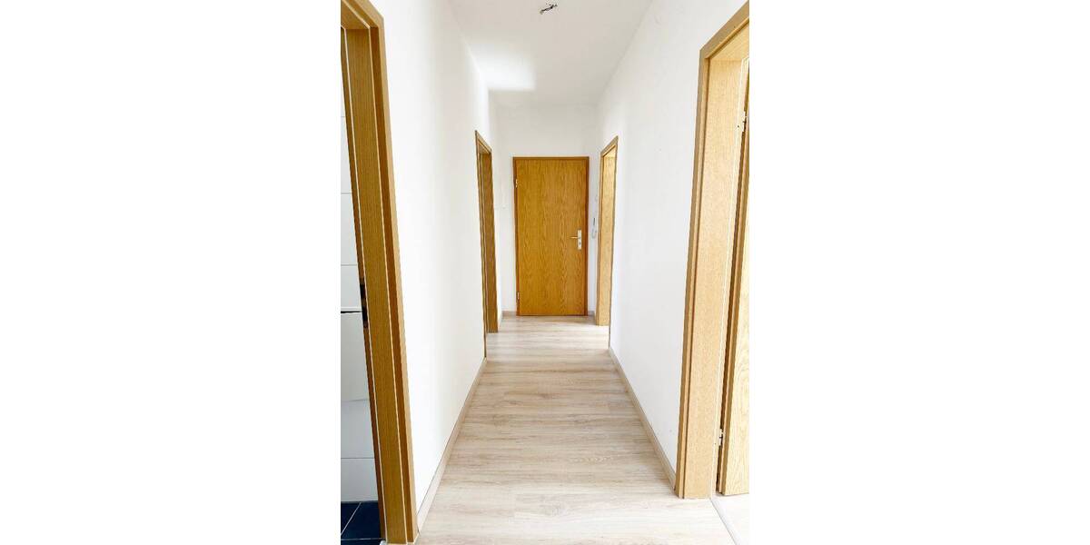 Etagenwohnung Nünchritz Merschwitz - 3 Zimmer, 62 m&sup2;, 320&euro; | Angebot:25998316