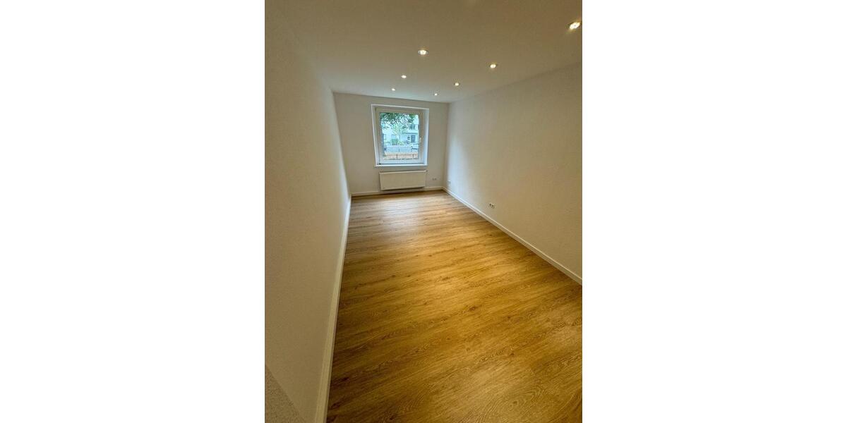Erdgeschoßwohnung Köln Ehrenfeld - 1 Zimmer, 17 m&sup2;, 780&euro; | Angebot:26511274