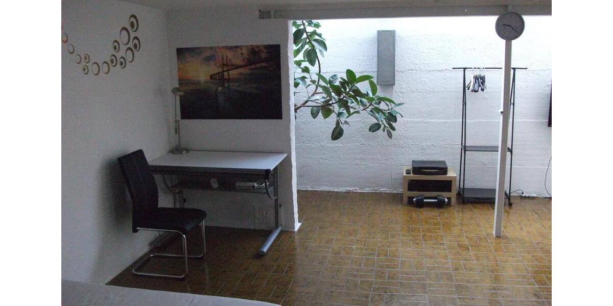 Etagenwohnung Unterhaching - 1 Zimmer, 65 m&sup2;, 1.200&euro; | Angebot:25650955