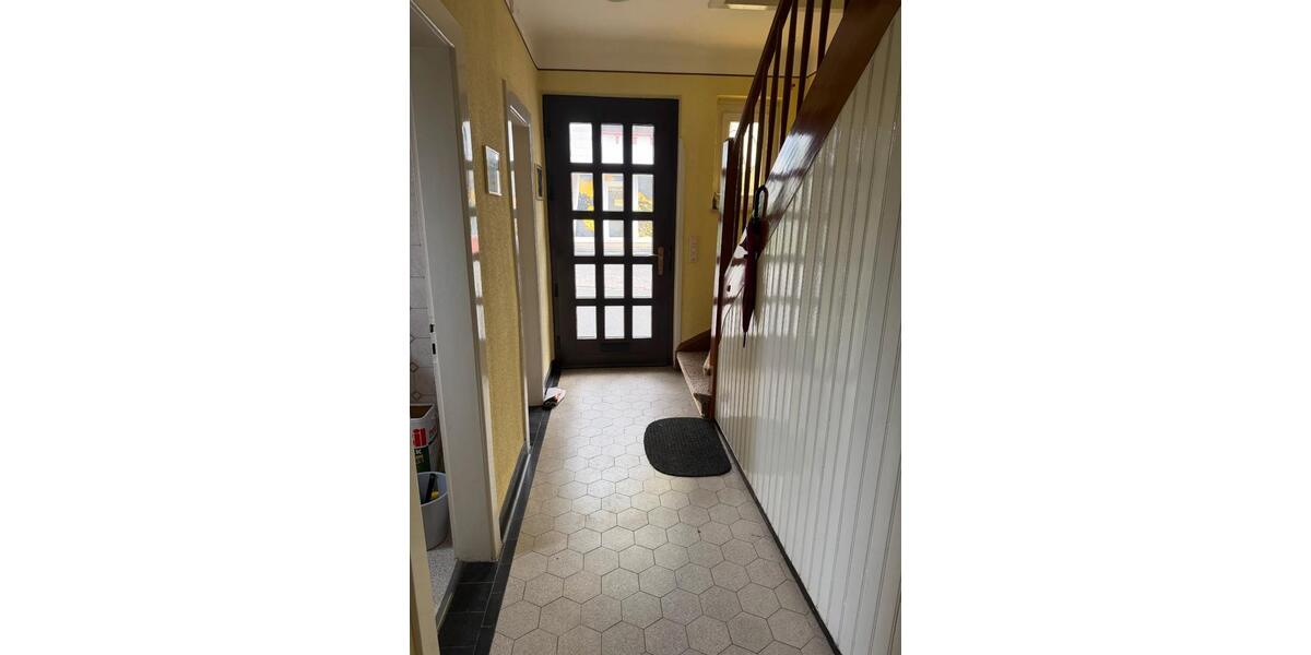 Dachgeschoßwohnung Birkenfeld - 4 Zimmer, 85 m&sup2;, 750&euro; | Angebot:26632751