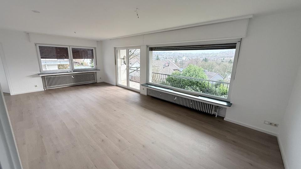 Erdgeschoßwohnung Meinerzhagen - 4 Zimmer, 103 m&sup2;, 925&euro; | Angebot:24839213