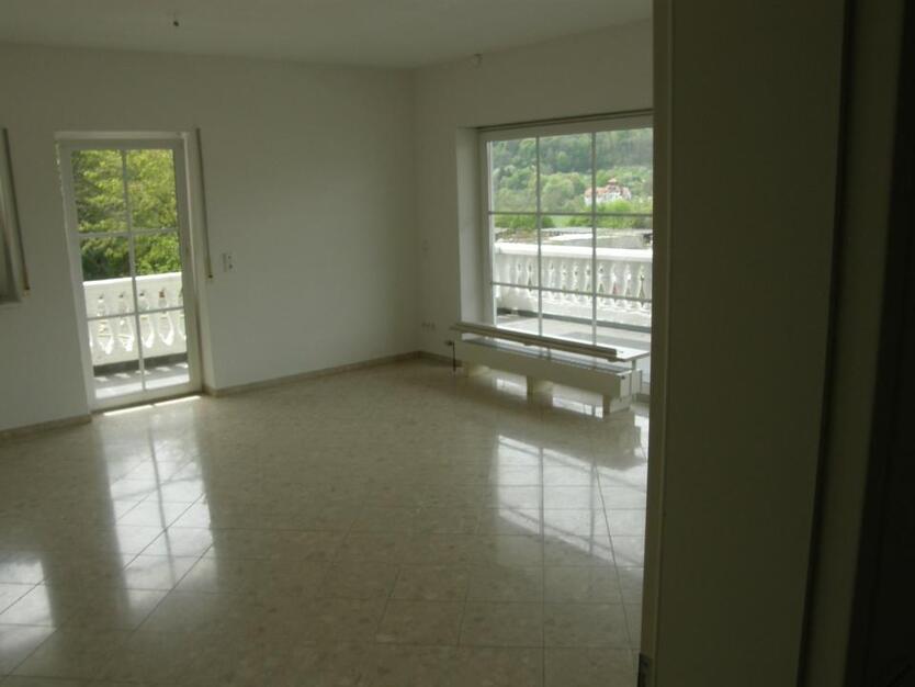 Helle 3-Zimmer-Wohnung mit großem Balkon in Möckmühl zu vermieten zimmer