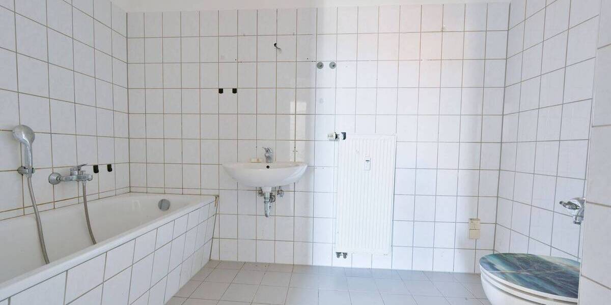 Etagenwohnung Hohenstein-Ernstthal Ernstthal - 3 Zimmer, 63 m&sup2;, 345&euro; | Angebot:26016656