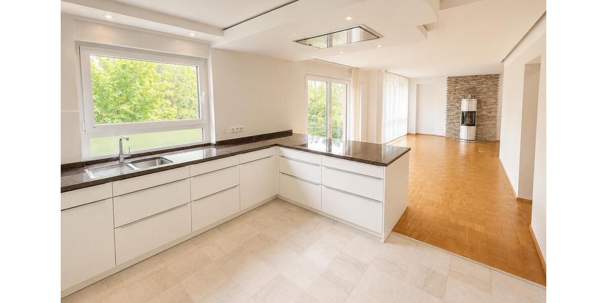 Hochparterre Laatzen - 4 Zimmer, 165 m&sup2;, 2.000&euro; | Angebot:26616525