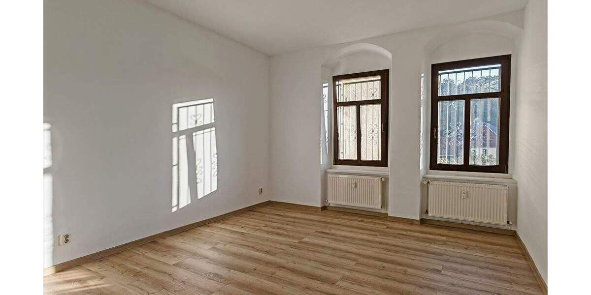 Etagenwohnung Hainichen - 3 Zimmer, 90 m&sup2;, 496&euro; | Angebot:25689468
