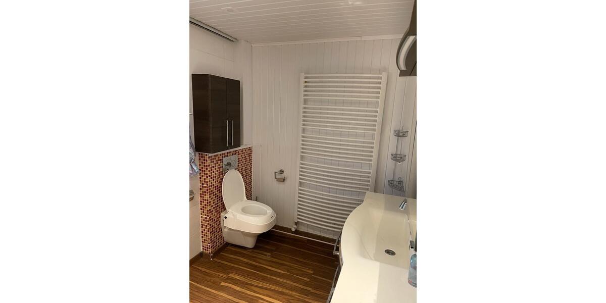 Wohnen auf Zeit Elsfleth - 14 Zimmer, 400 m&sup2;, 11&euro; | Angebot:24609570