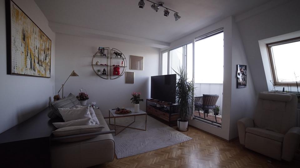 Einfamilienhaus München Schwabing-Freimann - 2.5 Zimmer, 60 m&sup2;, 2.149&euro; | Angebot:26636857