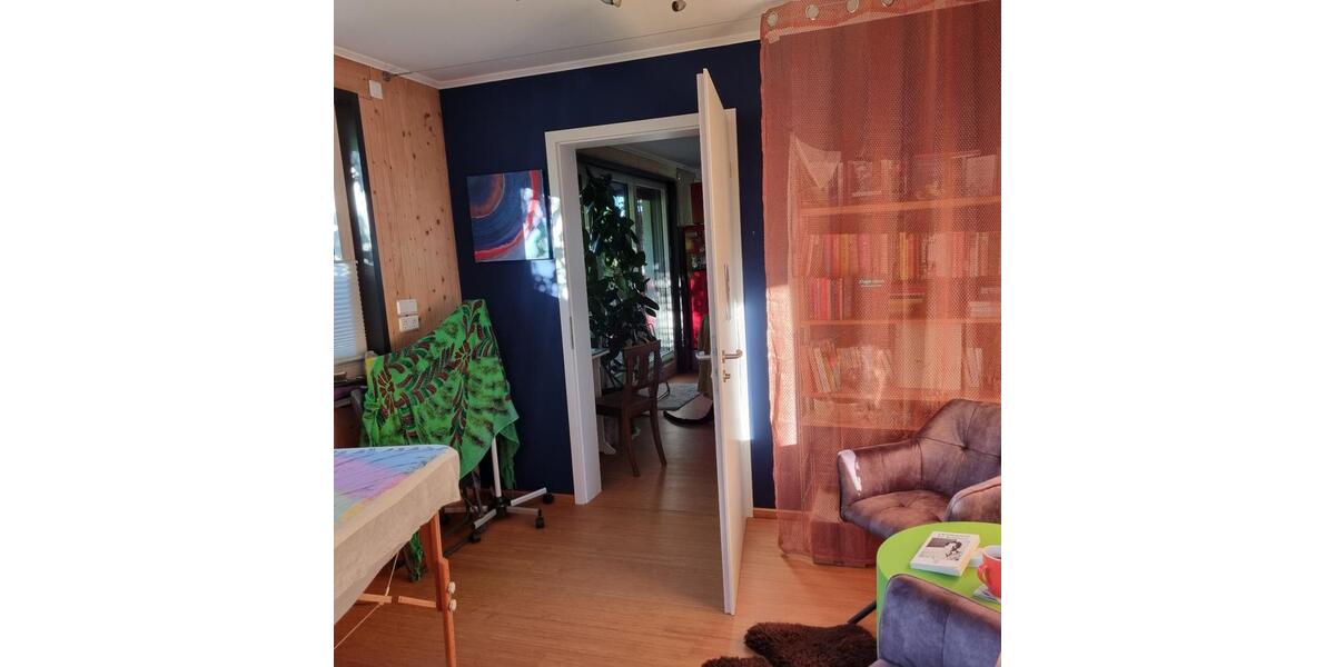 Erdgeschoßwohnung Bretten - 3 Zimmer, 90 m&sup2;, 1.200&euro; | Angebot:24840636