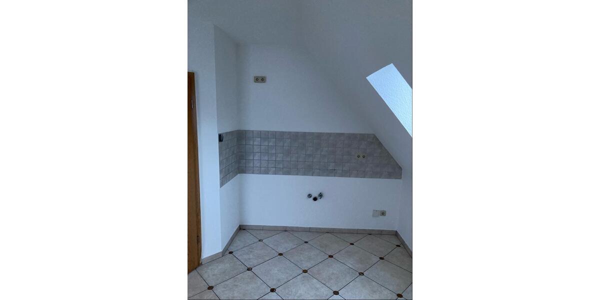 Dachgeschoßwohnung Bad Liebenstein - 2 Zimmer, 54 m&sup2;, 420&euro; | Angebot:25854925