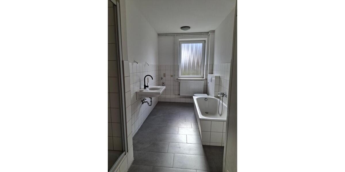 Etagenwohnung Duderstadt - 3 Zimmer, 100 m&sup2;, 700&euro; | Angebot:25900132