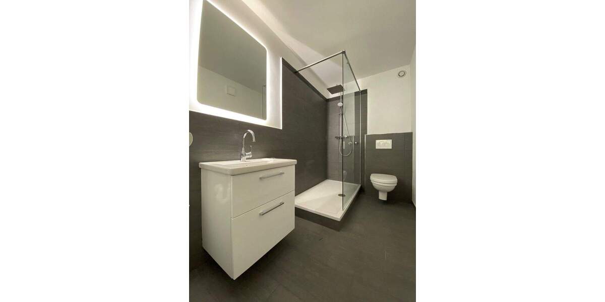 Etagenwohnung Düsseldorf Niederkassel - 2 Zimmer, 70 m&sup2;, 1.500&euro; | Angebot:25683063