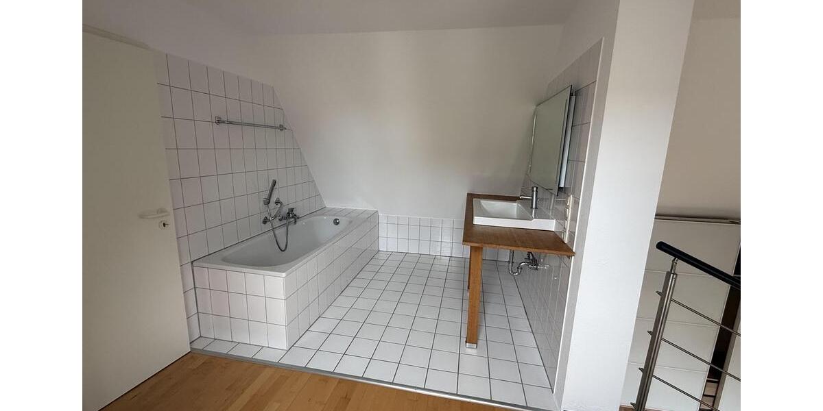 Maisonettenwohnung Hofheim am Taunus - 3 Zimmer, 97 m&sup2;, 1.200&euro; | Angebot:26198029