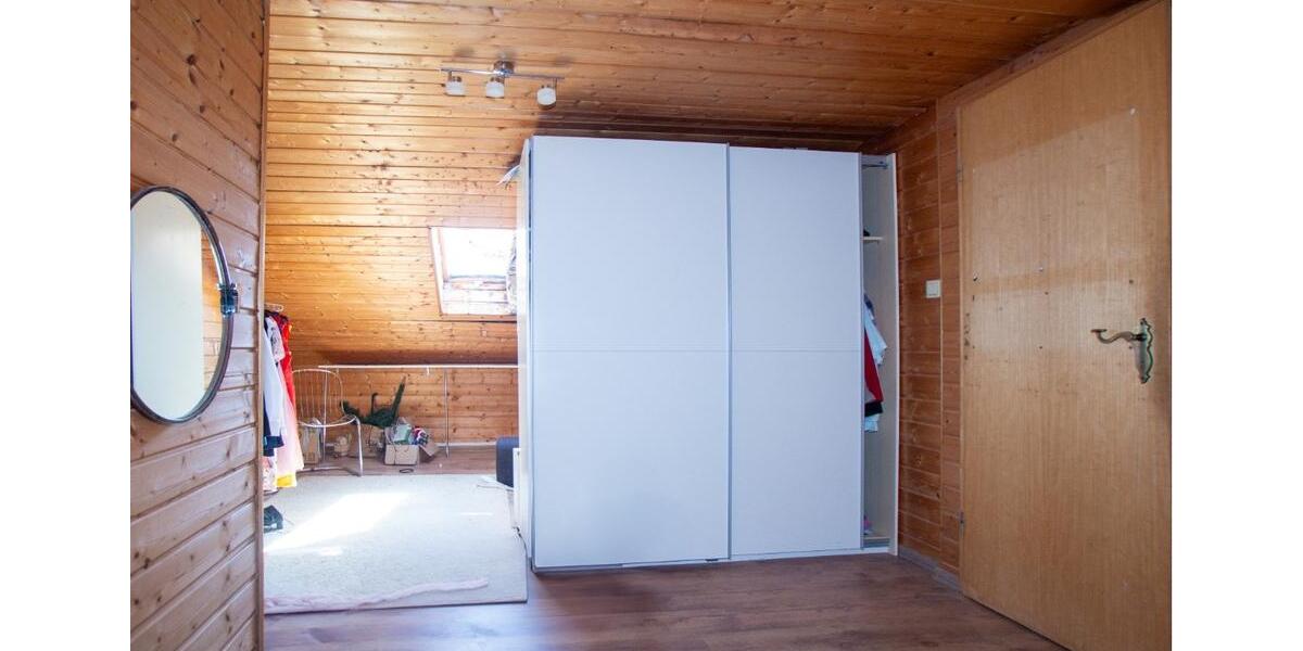 Einfamilienhaus Bad Kissingen - 7 Zimmer, 350 m&sup2;, 2.100&euro; | Angebot:24990718