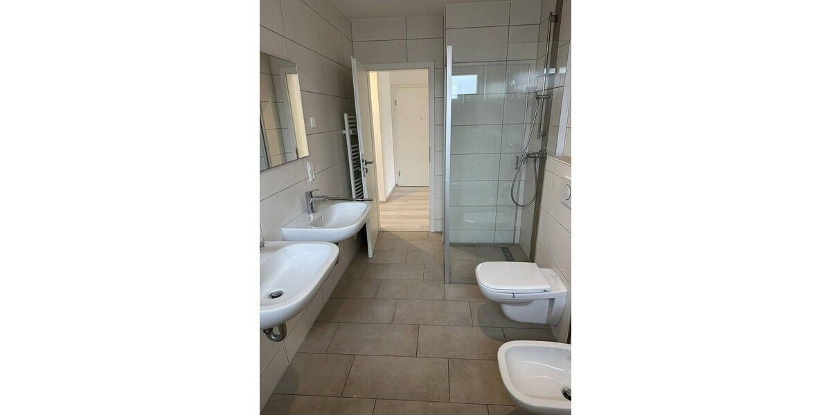 Etagenwohnung Villingen-Schwenningen Schwenningen - 4 Zimmer, 98 m&sup2;, 1.050&euro; | Angebot:26794375