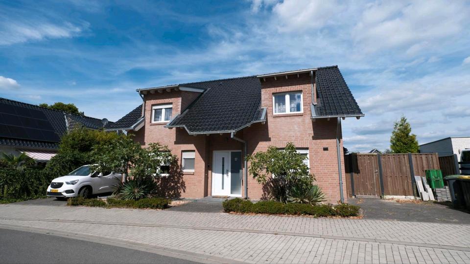 Einfamilienhaus Kranenburg - 6 Zimmer, 146 m&sup2;, 2.500&euro; | Angebot:26481026