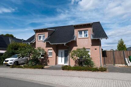 Haus Kranenburg - 6 Zimmer, 146 m&sup2;, 2.500&euro; | Angebot:26481026
