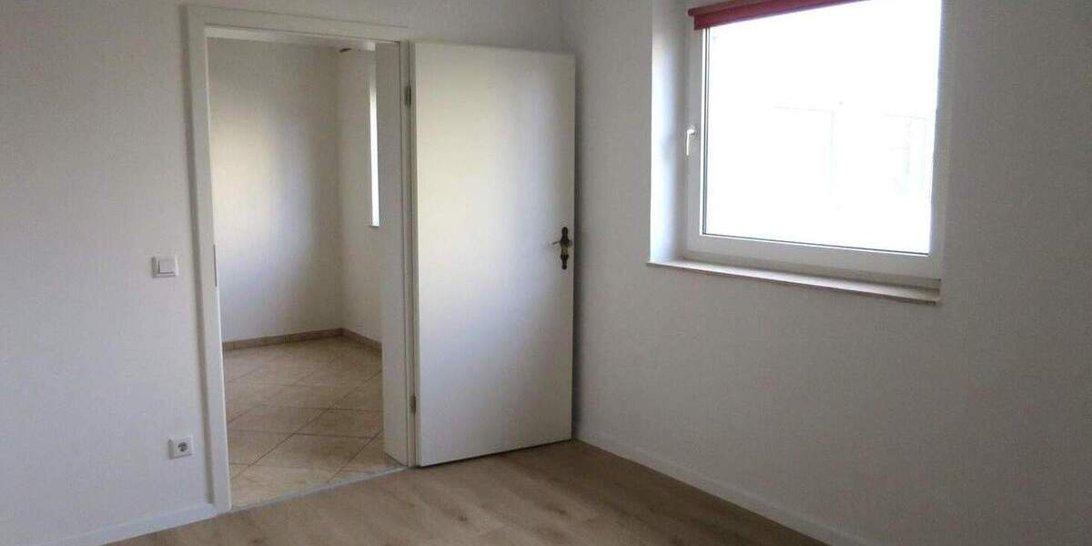 Etagenwohnung Kaiserslautern Innenstadt - 4 Zimmer, 114 m&sup2;, 1.165&euro; | Angebot:25707675