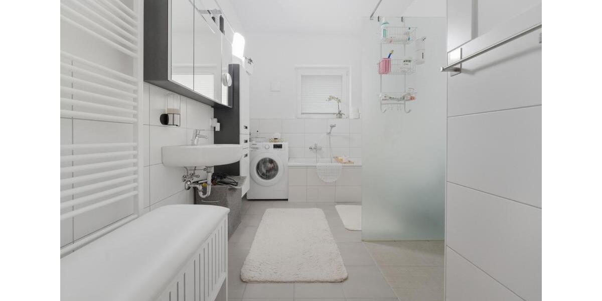 Dachgeschoßwohnung Falkensee - 4 Zimmer, 113 m&sup2;, 2.200&euro; | Angebot:26613285
