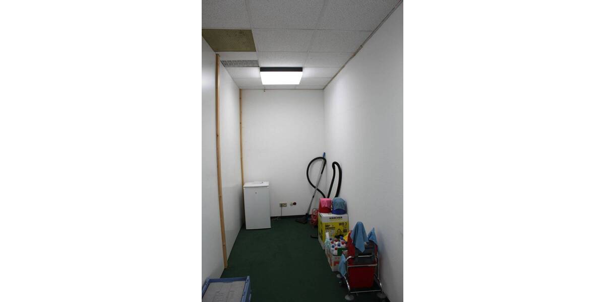 Gewerbeobjekt Schweinfurt Schweinfurt-Süd - 4 Zimmer, 179 m&sup2;, 1.500&euro; | Angebot:23587290