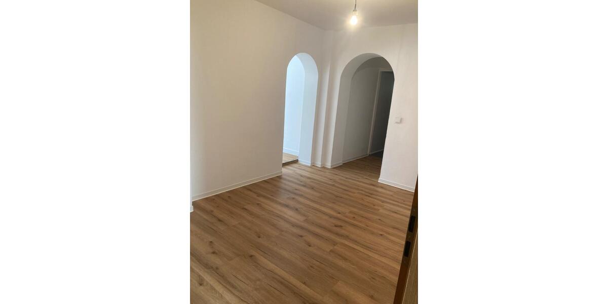Etagenwohnung Siegen - 3 Zimmer, 60 m&sup2;, 600&euro; | Angebot:26591584