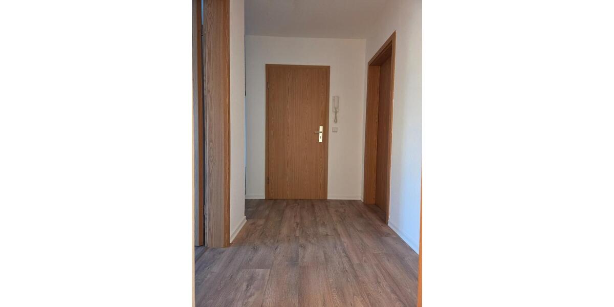 Dachgeschoßwohnung Döbeln - 3 Zimmer, 60 m&sup2;, 125&euro; | Angebot:23788046