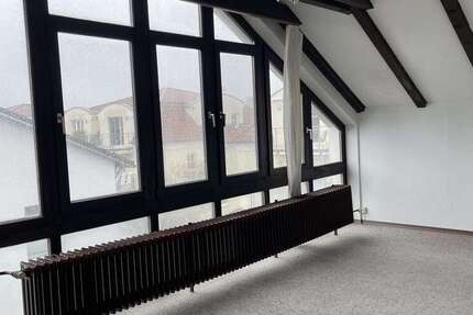 Haus Ingolstadt Münchener Straße - 5 Zimmer, 131 m&sup2;, 1.200&euro; | Angebot:26168934