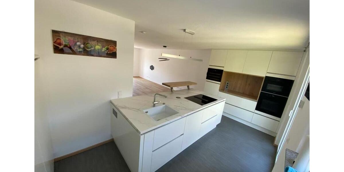 Gehobenes 4-Zi.-Reiheneckhaus mit EBK in Böblingen zur Vermietung 4 zimmer