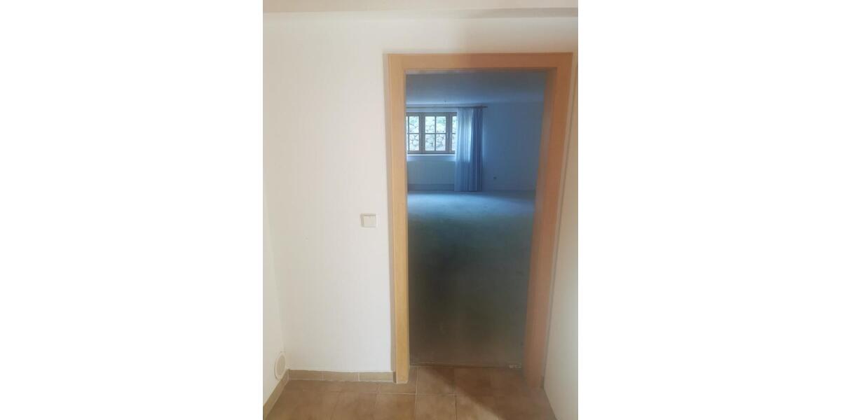 Etagenwohnung Waldkraiburg - 3 Zimmer, 93 m&sup2;, 1.100&euro; | Angebot:20621986