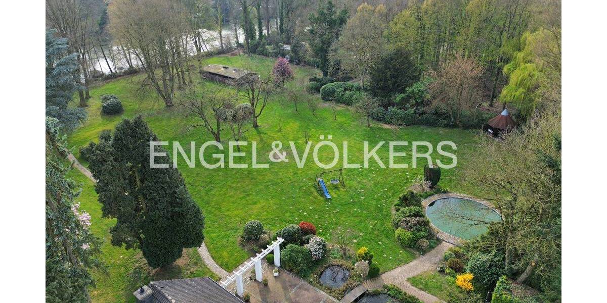 Einfamilienhaus Krefeld Traar - 6 Zimmer, 286 m&sup2;, 2.860&euro; | Angebot:25972018