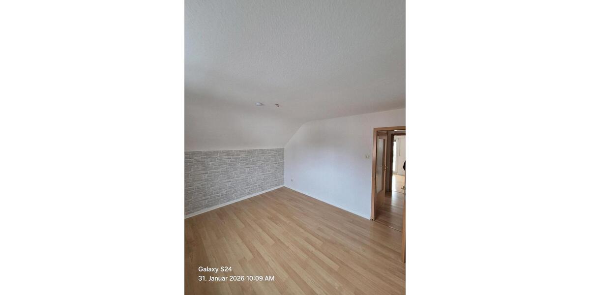 Etagenwohnung Heusenstamm - 3 Zimmer, 80 m&sup2;, 1.150&euro; | Angebot:24984357