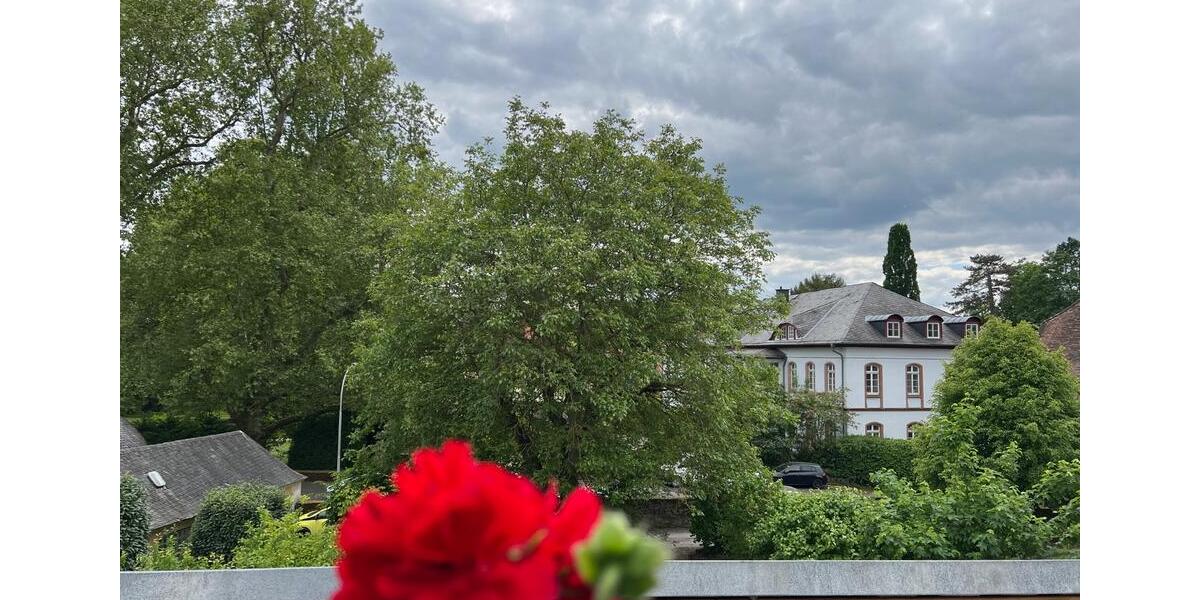 Einfamilienhaus Lich - 4 Zimmer, 160 m&sup2;, 1.500&euro; | Angebot:26698569