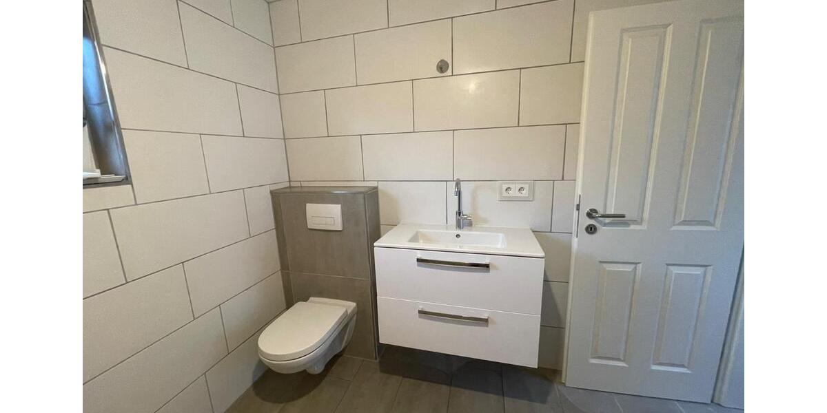 Etagenwohnung Bellheim - 3 Zimmer, 82 m&sup2;, 890&euro; | Angebot:25055517
