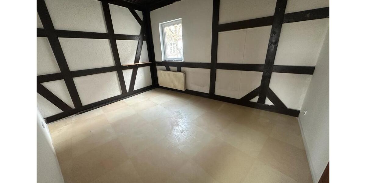 Etagenwohnung Frielendorf - 4 Zimmer, 102 m&sup2;, 800&euro; | Angebot:26250154