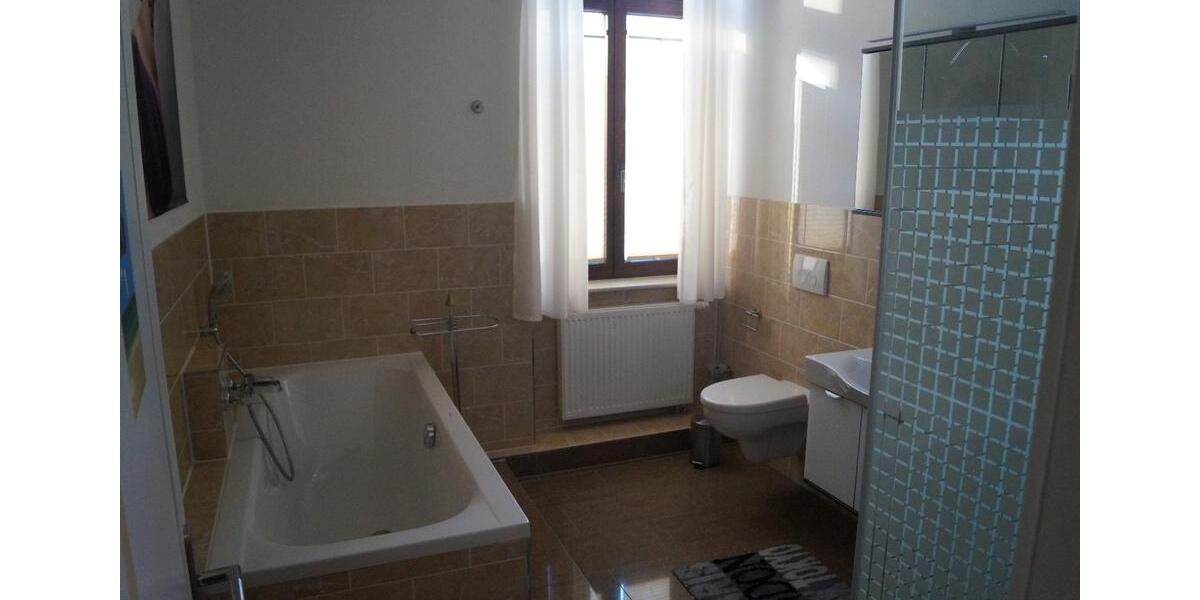 Wohnen auf Zeit Görlitz - 12 Zimmer, 28 m&sup2;, 330&euro; | Angebot:13785932