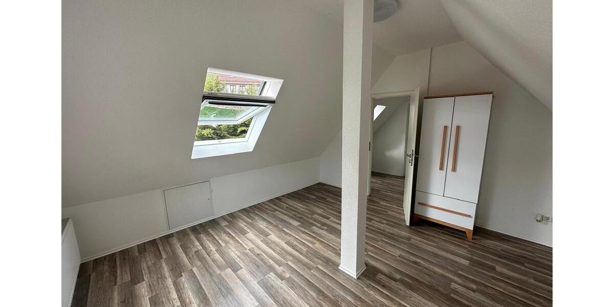 Maisonettenwohnung Stuttgart Luginsland - 5 Zimmer, 125 m&sup2;, 1.650&euro; | Angebot:25861418