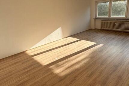 Schöne helle Wohnung 4 zimmer