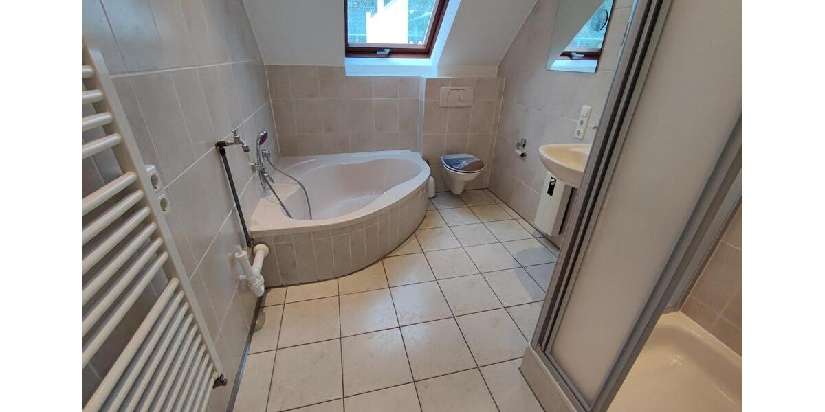 Etagenwohnung Fell - 5 Zimmer, 166 m&sup2;, 970&euro; | Angebot:25476187