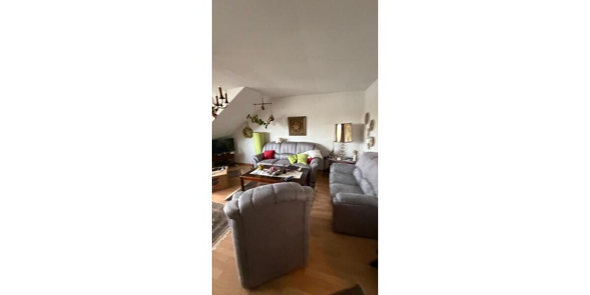 Dachgeschoßwohnung Koblenz Bubenheim - 3 Zimmer, 90 m&sup2;, 900&euro; | Angebot:26048658