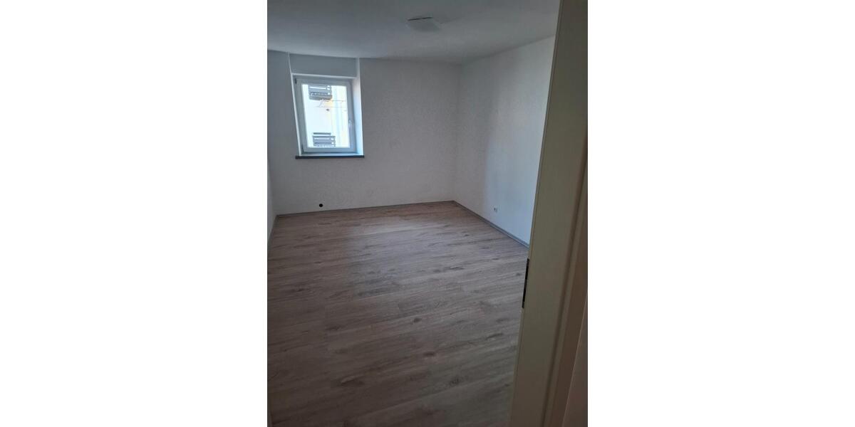 Etagenwohnung Aldersbach - 4 Zimmer, 90 m&sup2;, 750&euro; | Angebot:26367677