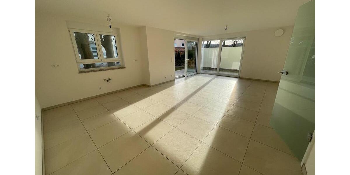 Terrassenwohnung Roding - 3 Zimmer, 89 m&sup2;, 900&euro; | Angebot:26587900