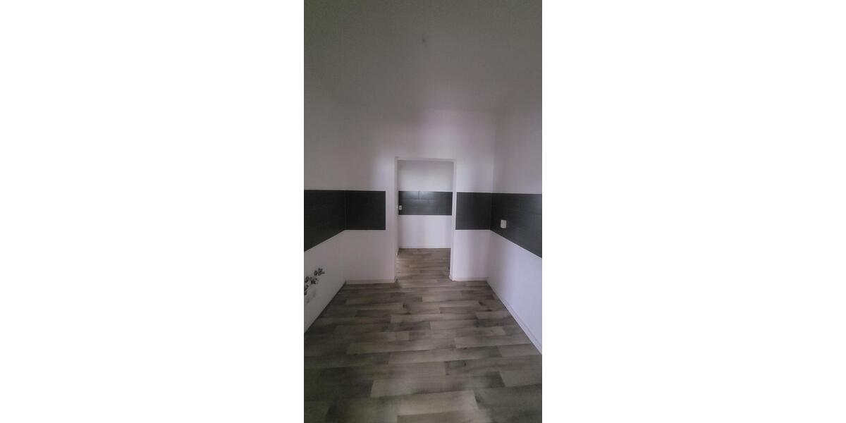 Etagenwohnung Marienberg - 3 Zimmer, 69 m&sup2;, 366&euro; | Angebot:26232042