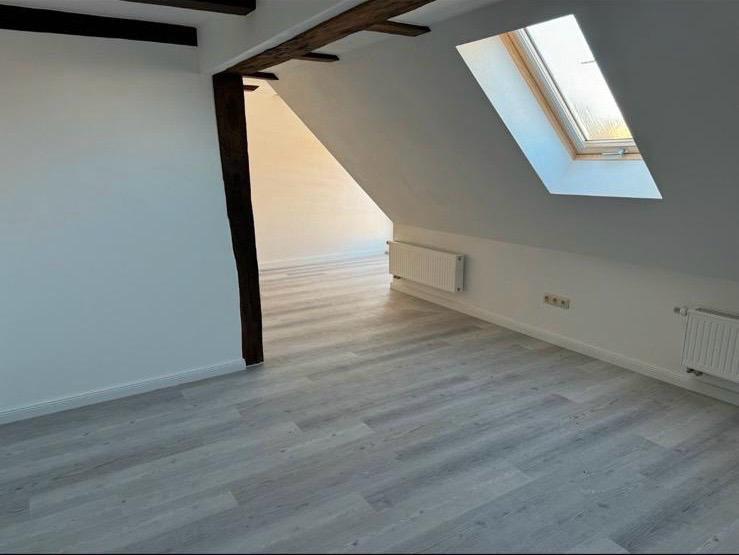 Etagenwohnung Bad Wildungen - 3 Zimmer, 140 m&sup2;, 1.200&euro; | Angebot:26365825