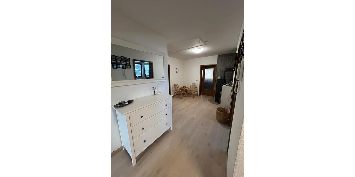 Dachgeschoßwohnung Wehretal - 3 Zimmer, 95 m&sup2;, 845&euro; | Angebot:24802294