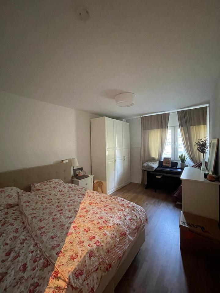 Nippes: Gemütliche 2-Zimmer-Wohnung mit Balkon zur Zwischenmiete zimmer