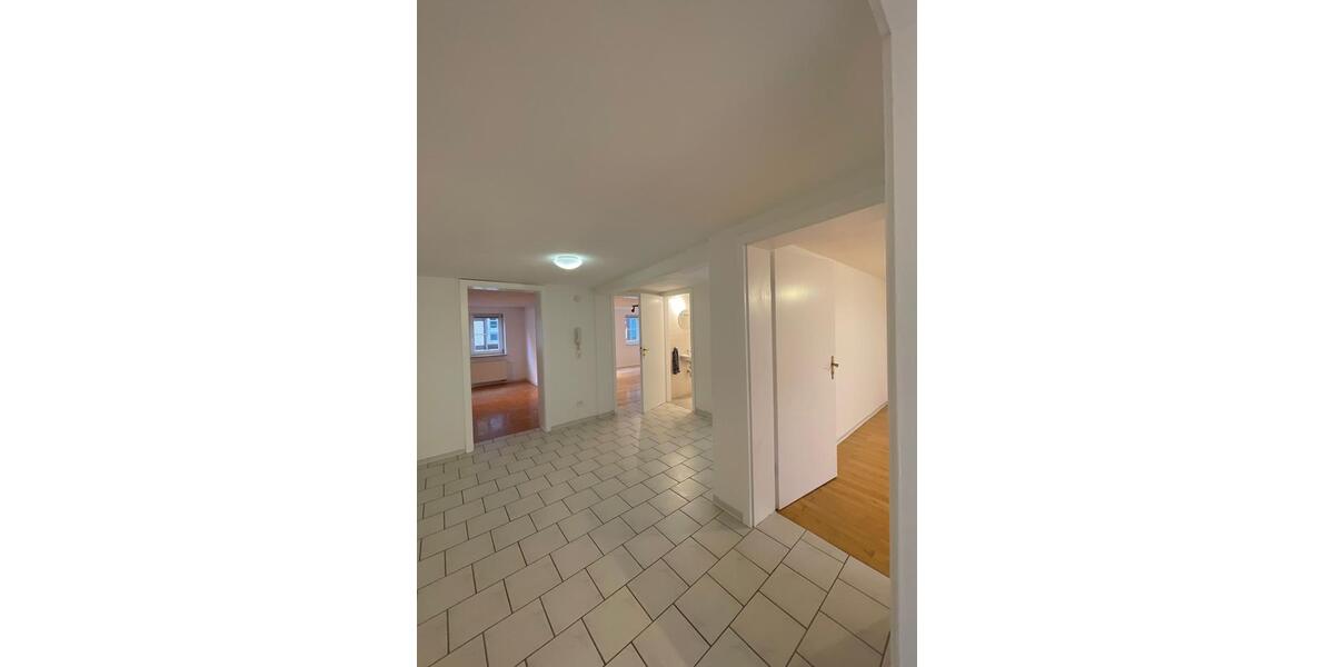 Etagenwohnung Schwäbisch Hall - 3 Zimmer, 84 m&sup2;, 1.220&euro; | Angebot:26034143
